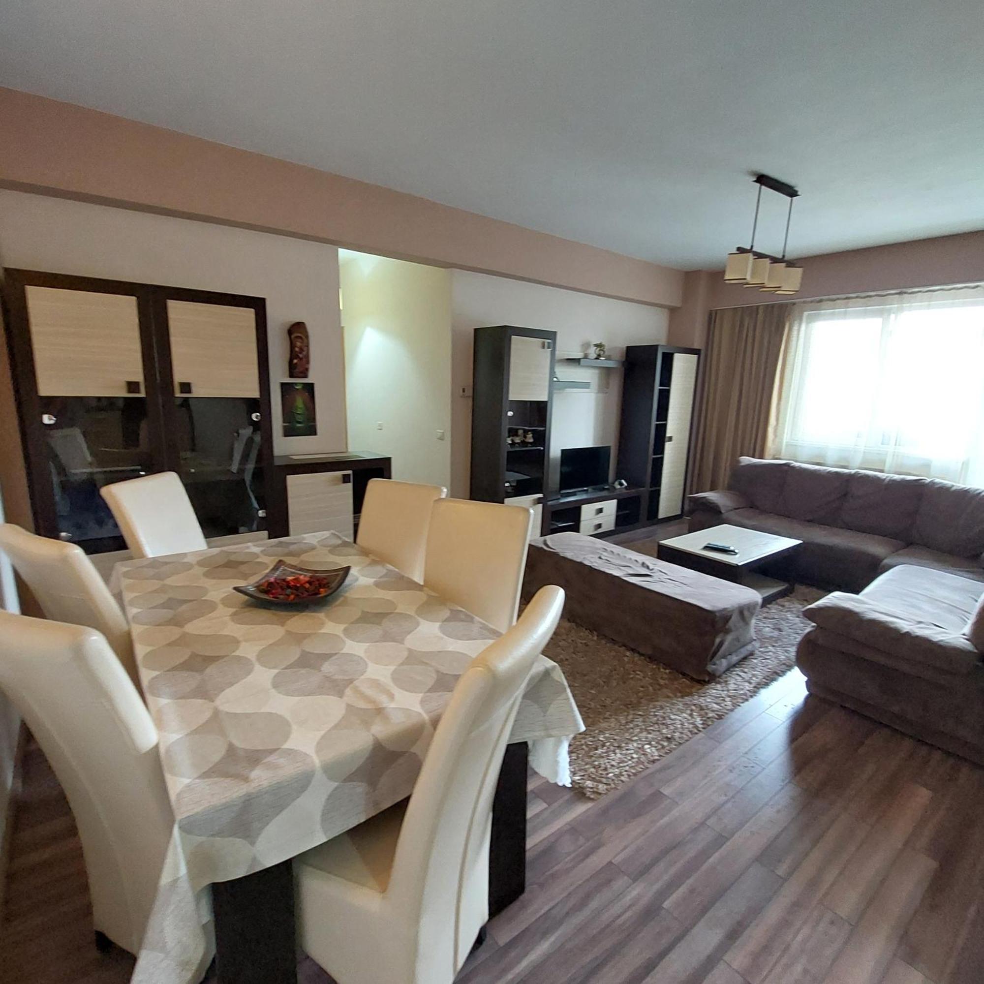 Apartament Very Big บิสตริซา ภายนอก รูปภาพ